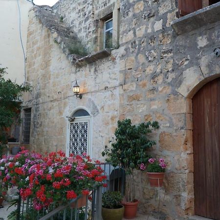 Mi'Ilya Chocolate House Guest House Экстерьер фото