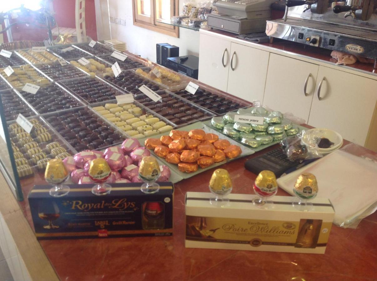 Mi'Ilya Chocolate House Guest House Экстерьер фото