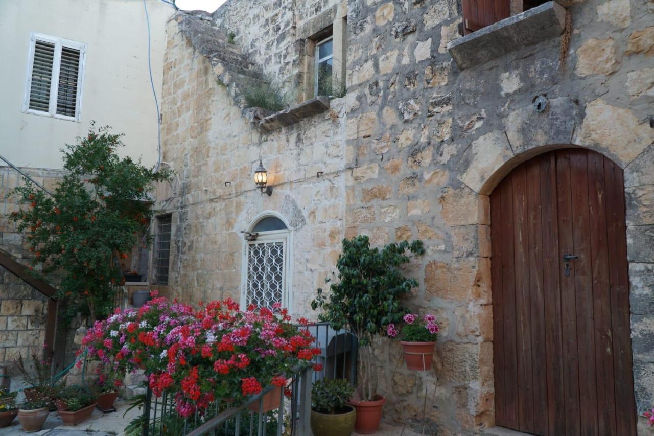 Mi'Ilya Chocolate House Guest House Экстерьер фото